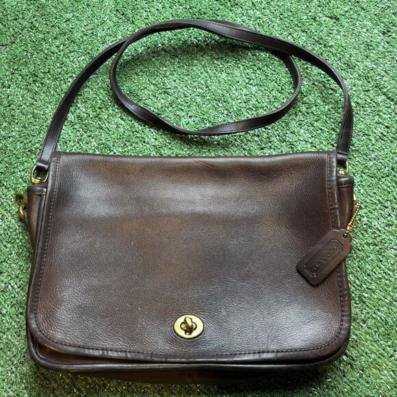 Coach Handbags - Vintage 90s Coach City Bag Mahogany Brown Leather Shoulder Crossbody Bag 4802